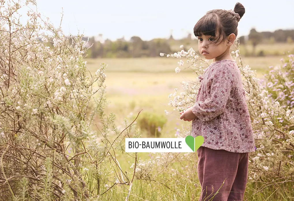 Sanfte Kleidung für Babys