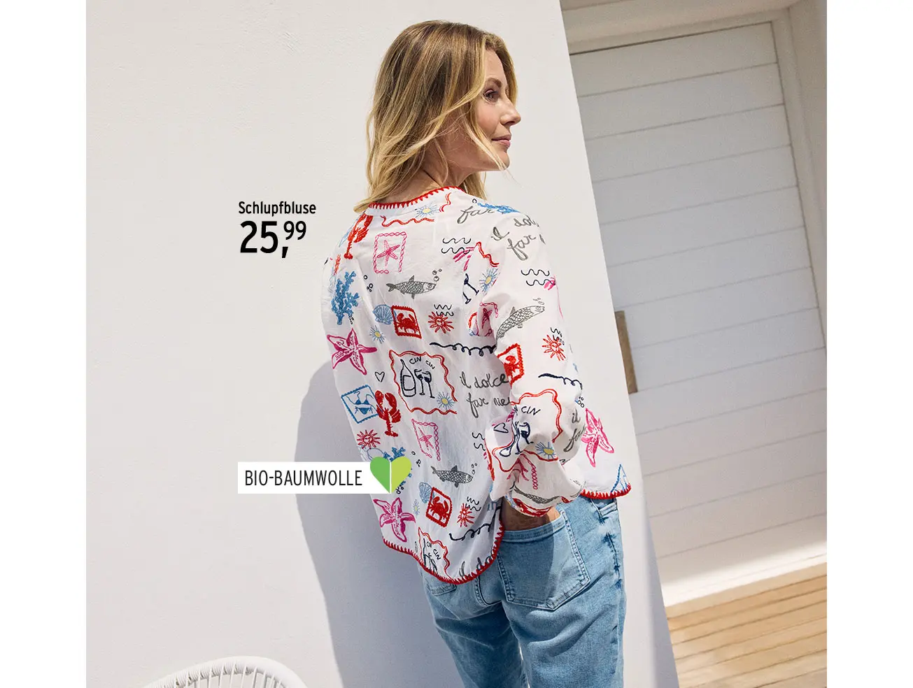 Damenbluse mit buntem Print