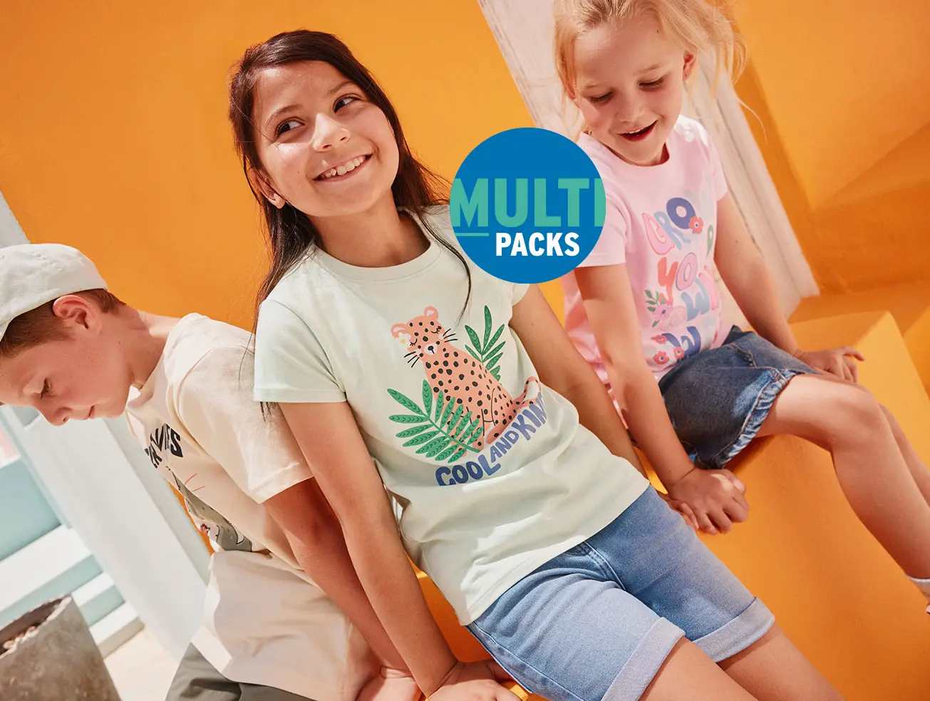 Stilvolle Mädchenmode im Multipack