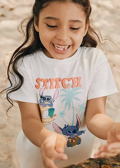Kinder T-Shirt mit Stitch-Motiven von Disney