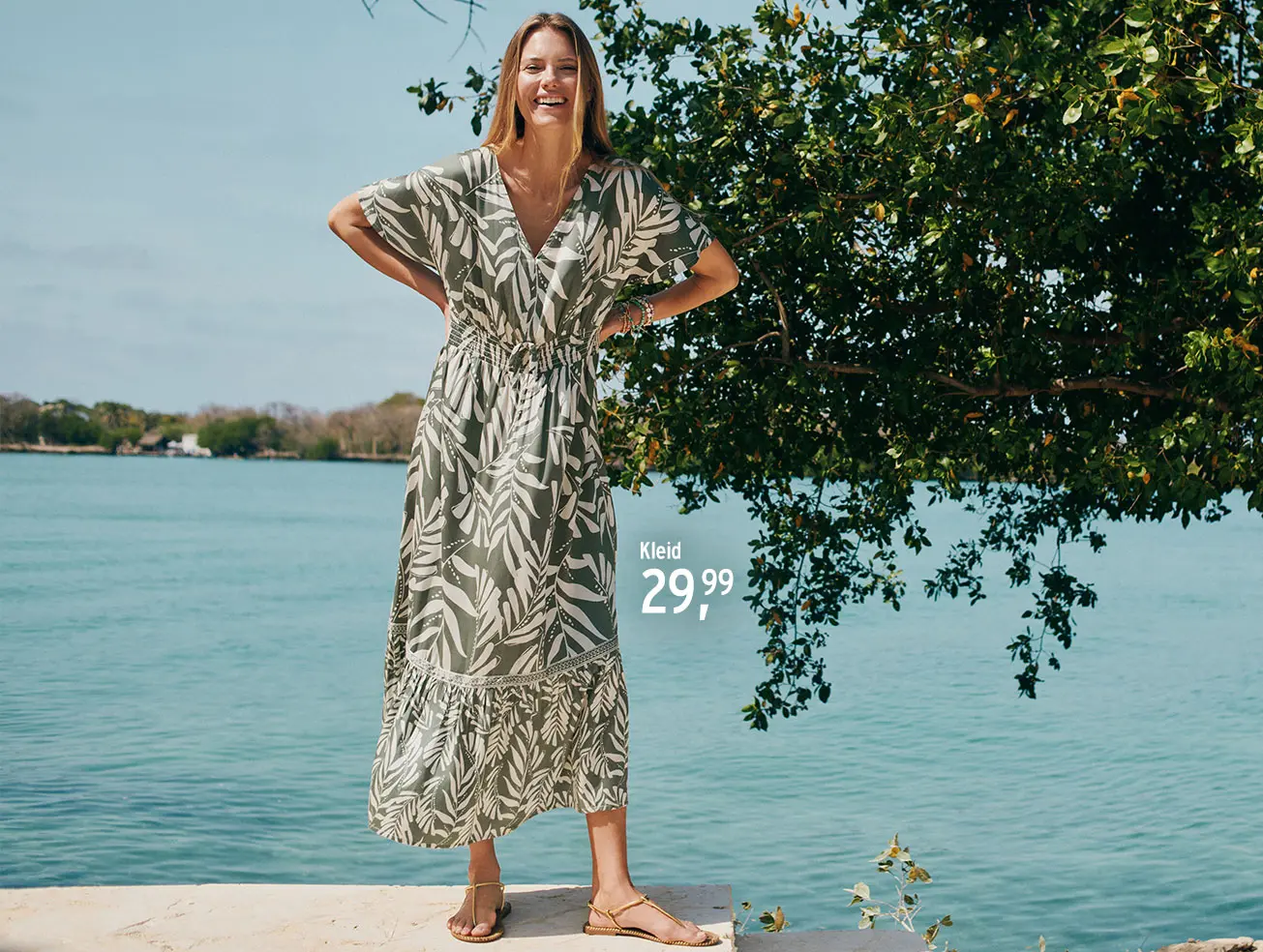 sommerliches Damenkleid mit Muster