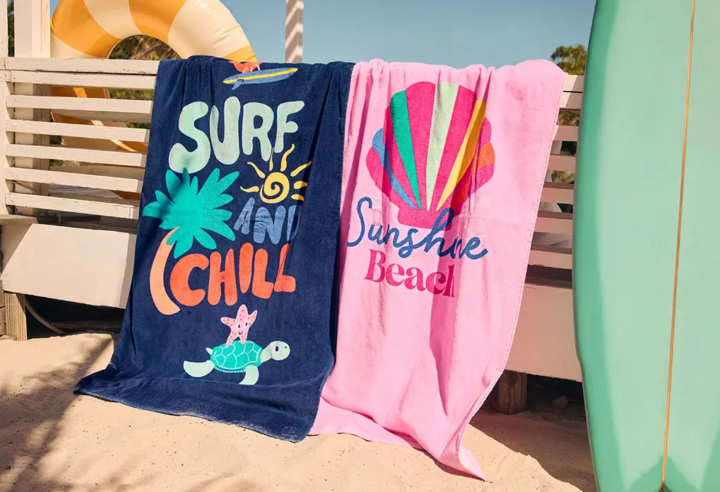 Badetücher mit bunten Motiven für Kinder