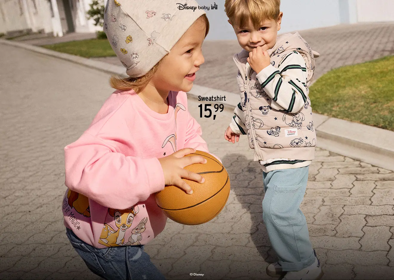 Fröhliche Mode für Babys