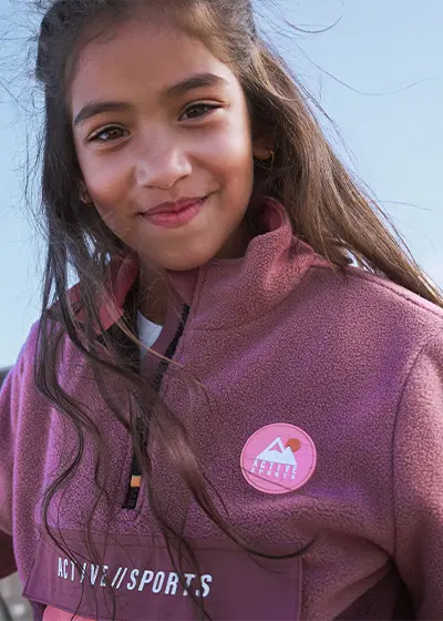 Snekleding voor volwassenen en kinderen